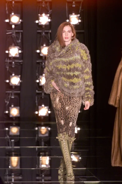 Look 14